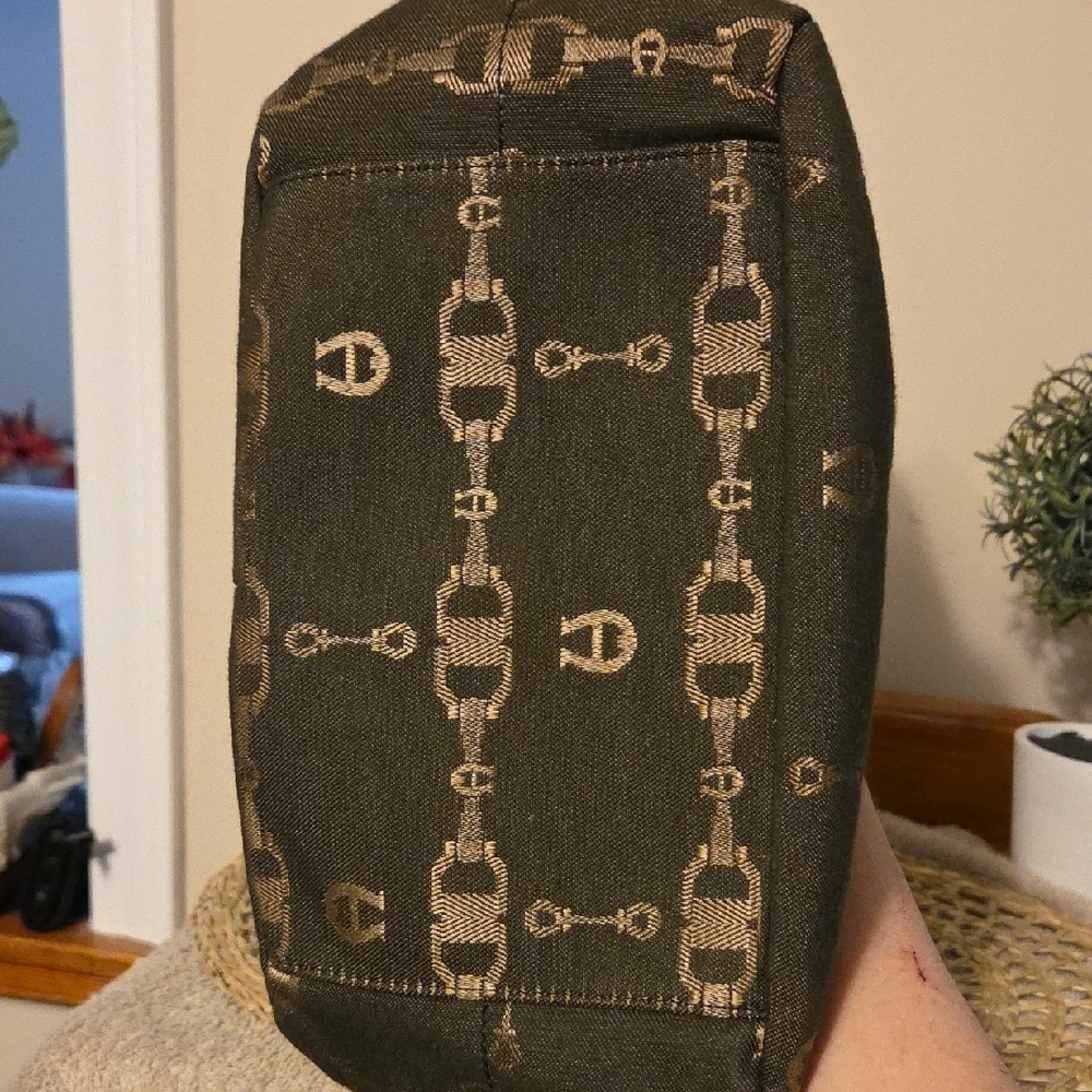 VEUC Etienne Aigner Black and Brown Shoulder Bag - Picture 15 of 15